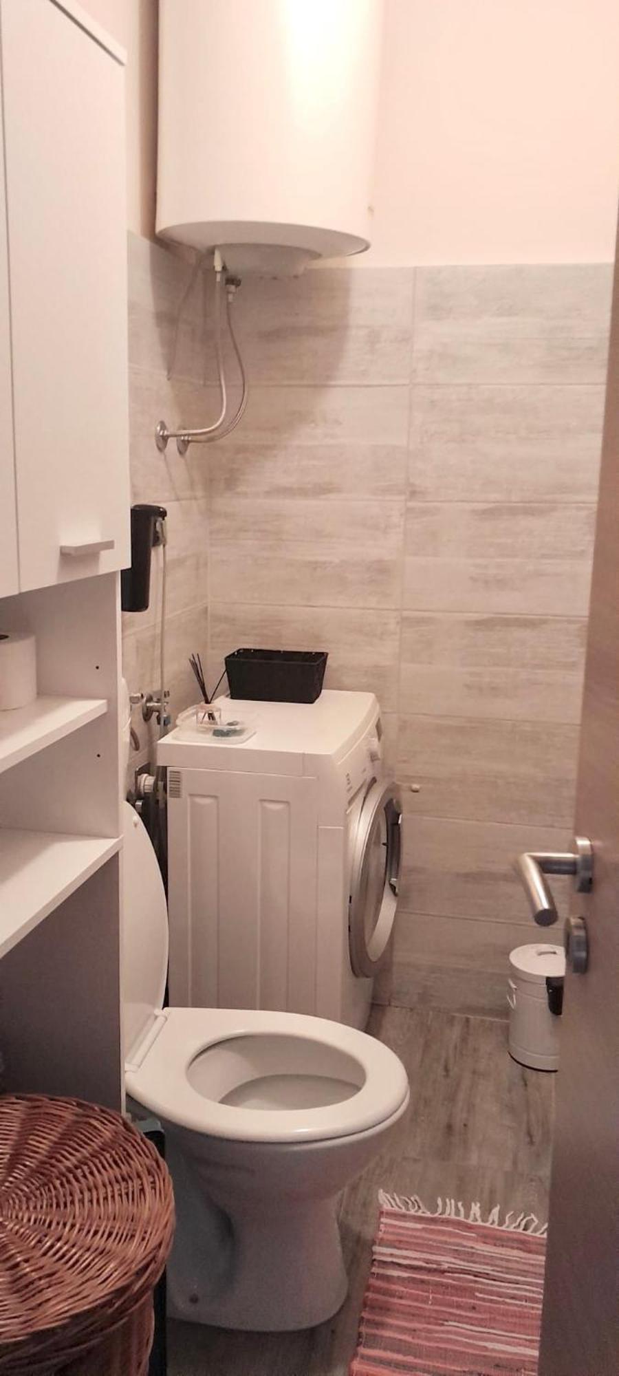 With Balcony And Free Parking Appartement